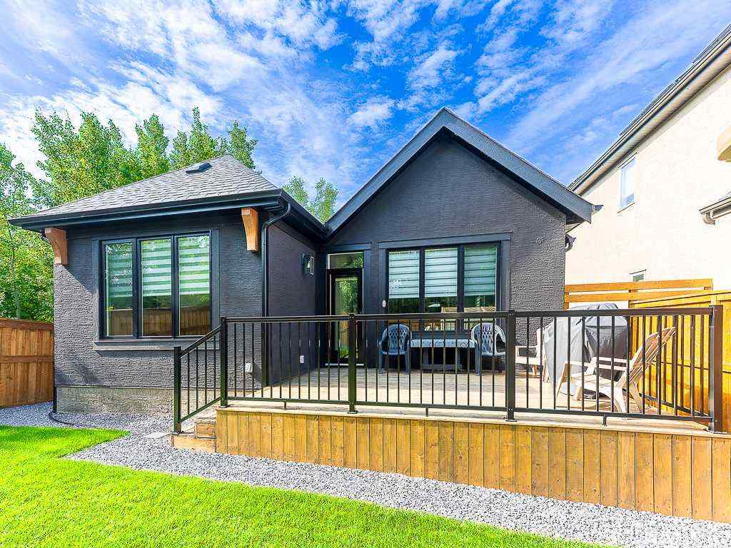 MLS® A2242163 - 125 Rockyvale Green NW in Rocky Ridge Calgary, Residential