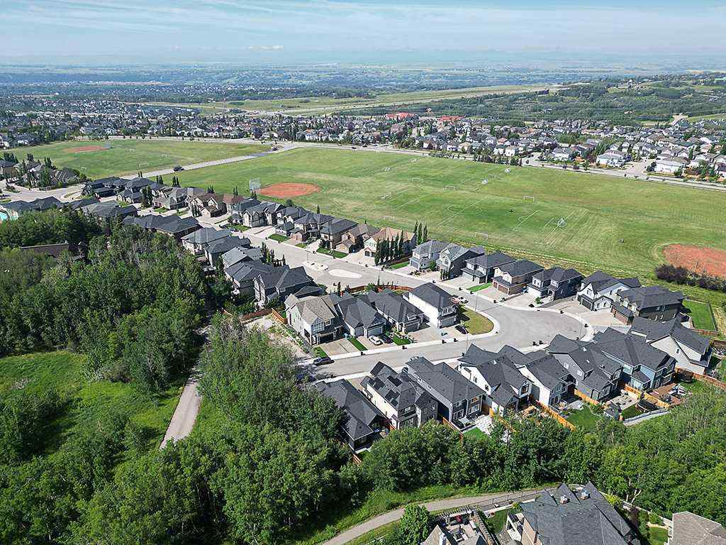 MLS® A2242163 - 125 Rockyvale Green NW in Rocky Ridge Calgary, Residential