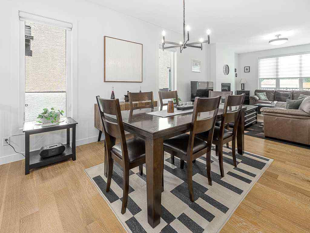 MLS® A2242163 - 125 Rockyvale Green NW in Rocky Ridge Calgary, Residential