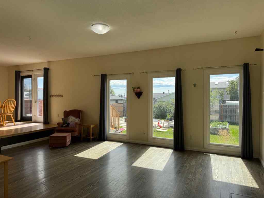 MLS® A2242178 - 11721 103 Avenue  in NONE Fairview, Residential