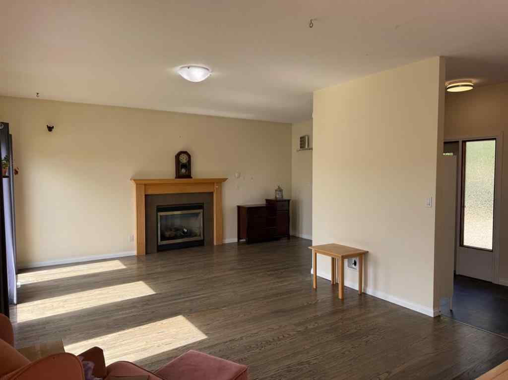MLS® A2242178 - 11721 103 Avenue  in NONE Fairview, Residential