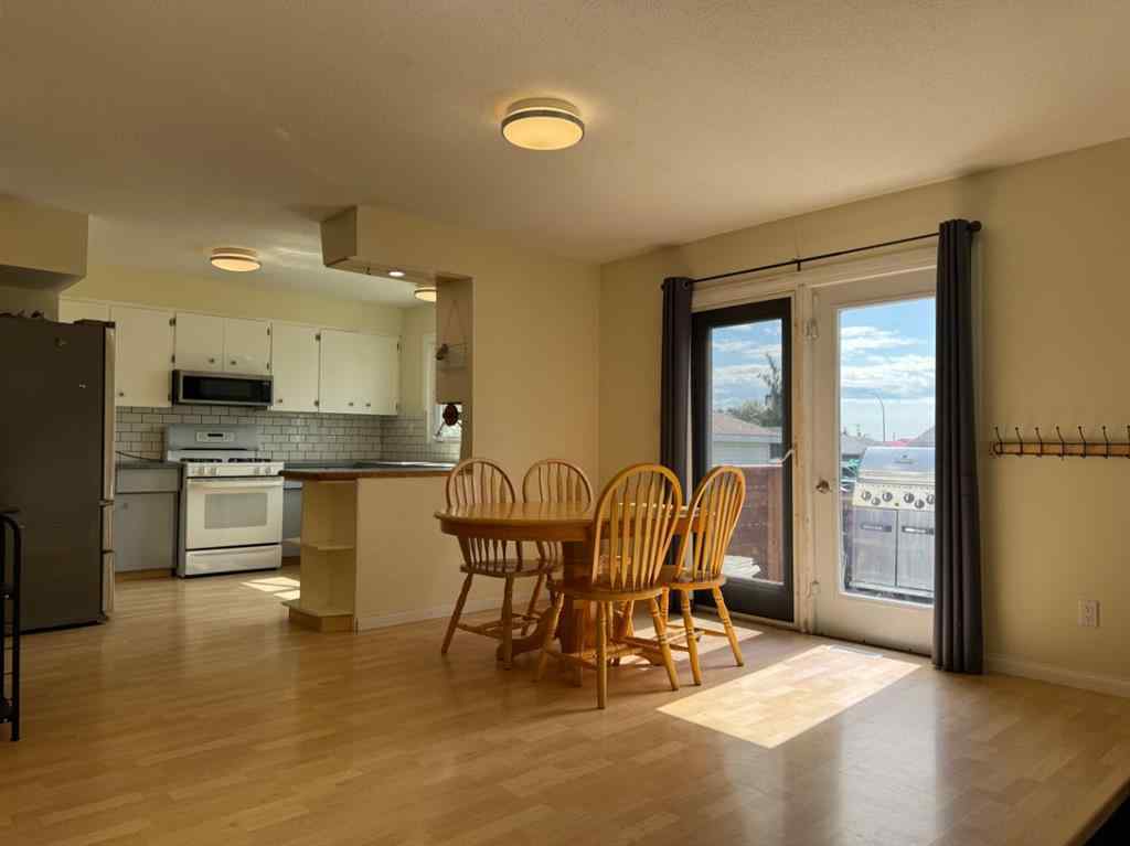 MLS® A2242178 - 11721 103 Avenue  in NONE Fairview, Residential