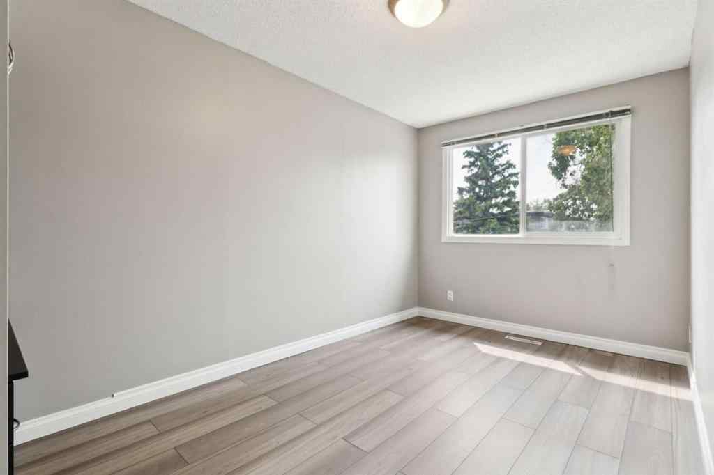 MLS® A2242179 - Unit #326 2211 19 Street NE in Vista Heights Calgary, Residential