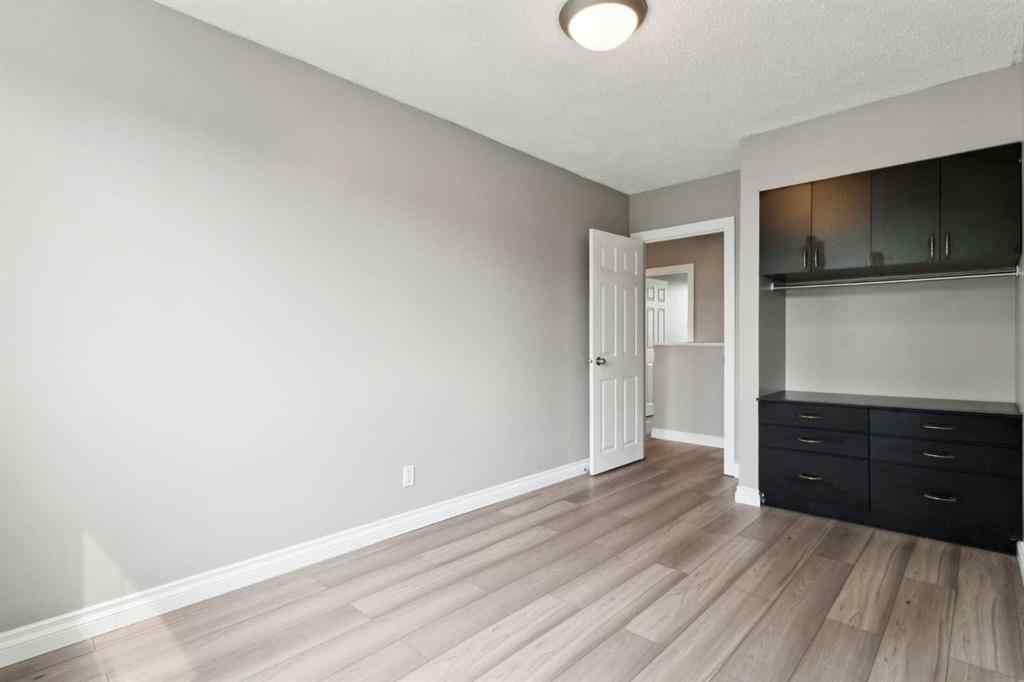 MLS® A2242179 - Unit #326 2211 19 Street NE in Vista Heights Calgary, Residential