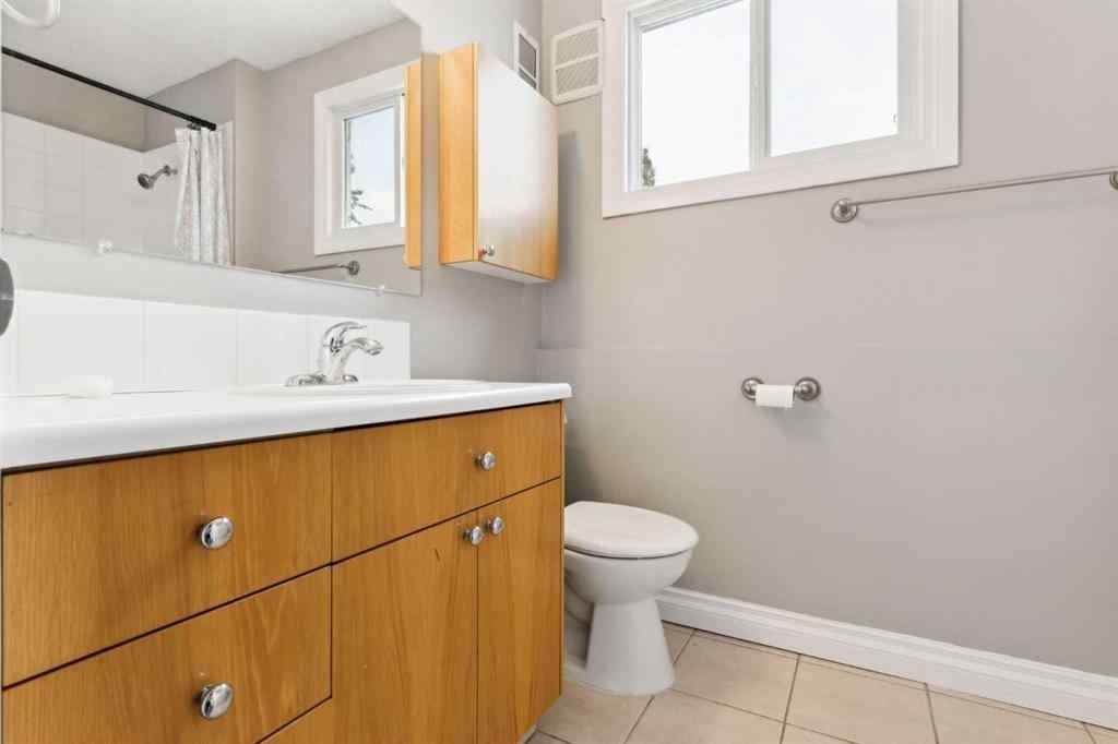 MLS® A2242179 - Unit #326 2211 19 Street NE in Vista Heights Calgary, Residential