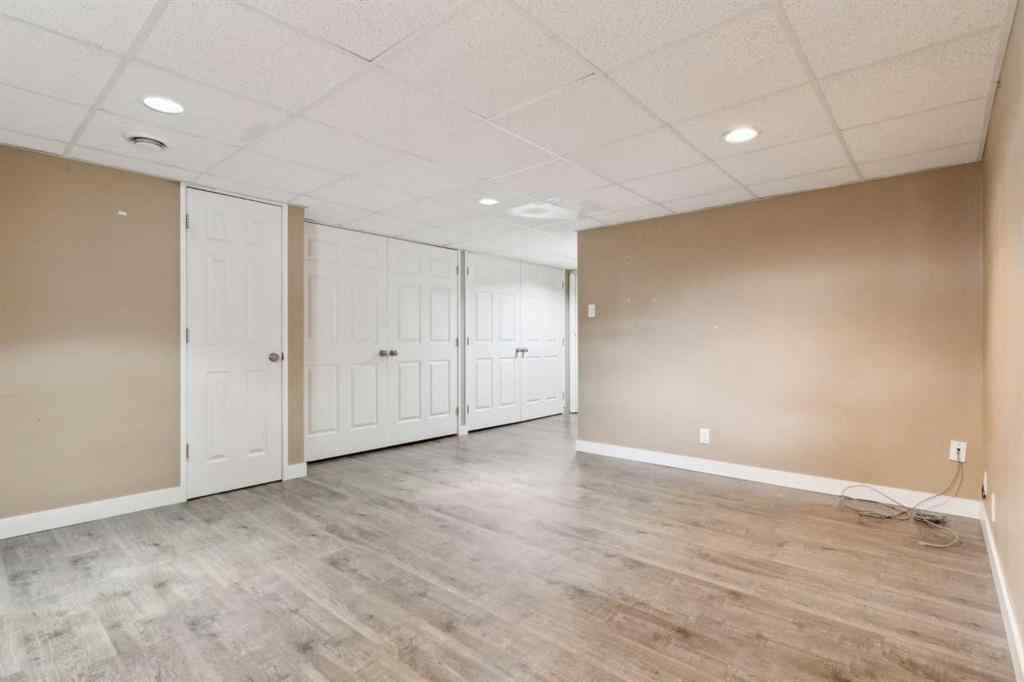 MLS® A2242179 - Unit #326 2211 19 Street NE in Vista Heights Calgary, Residential