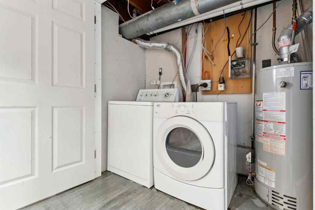MLS® A2242179 - Unit #326 2211 19 Street NE in Vista Heights Calgary, Residential