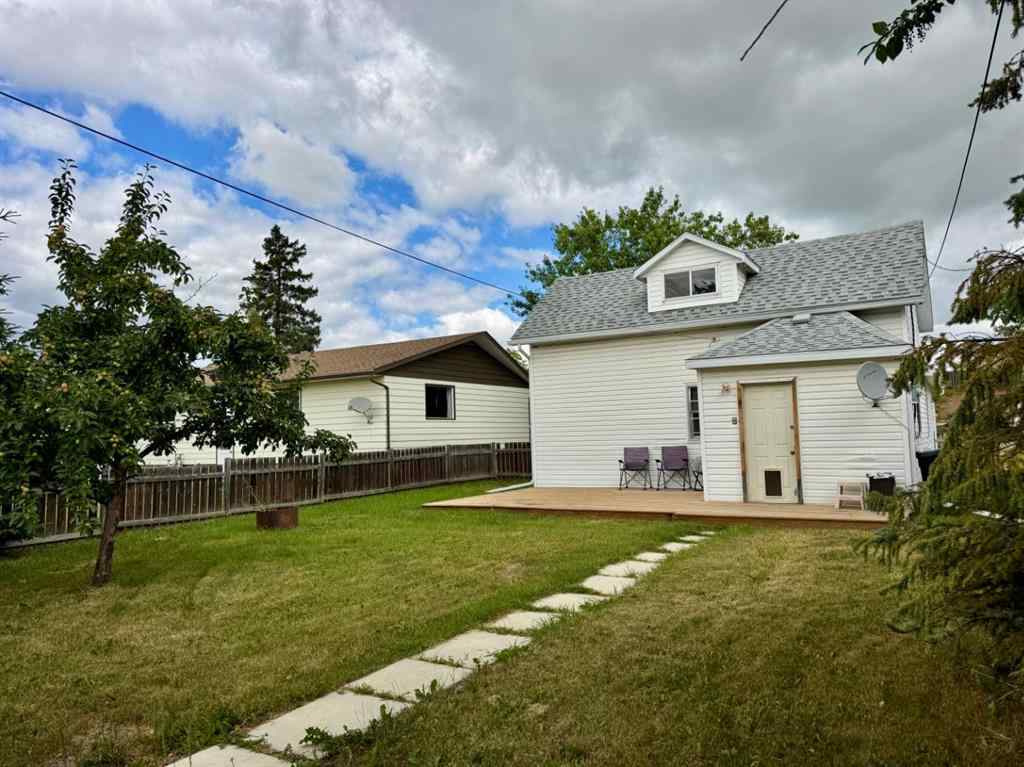 MLS® A2242189 - 11205 103 Avenue  in NONE Fairview, Residential