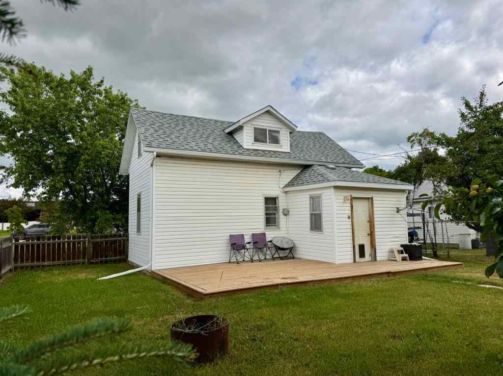 MLS® A2242189 - 11205 103 Avenue  in NONE Fairview, Residential