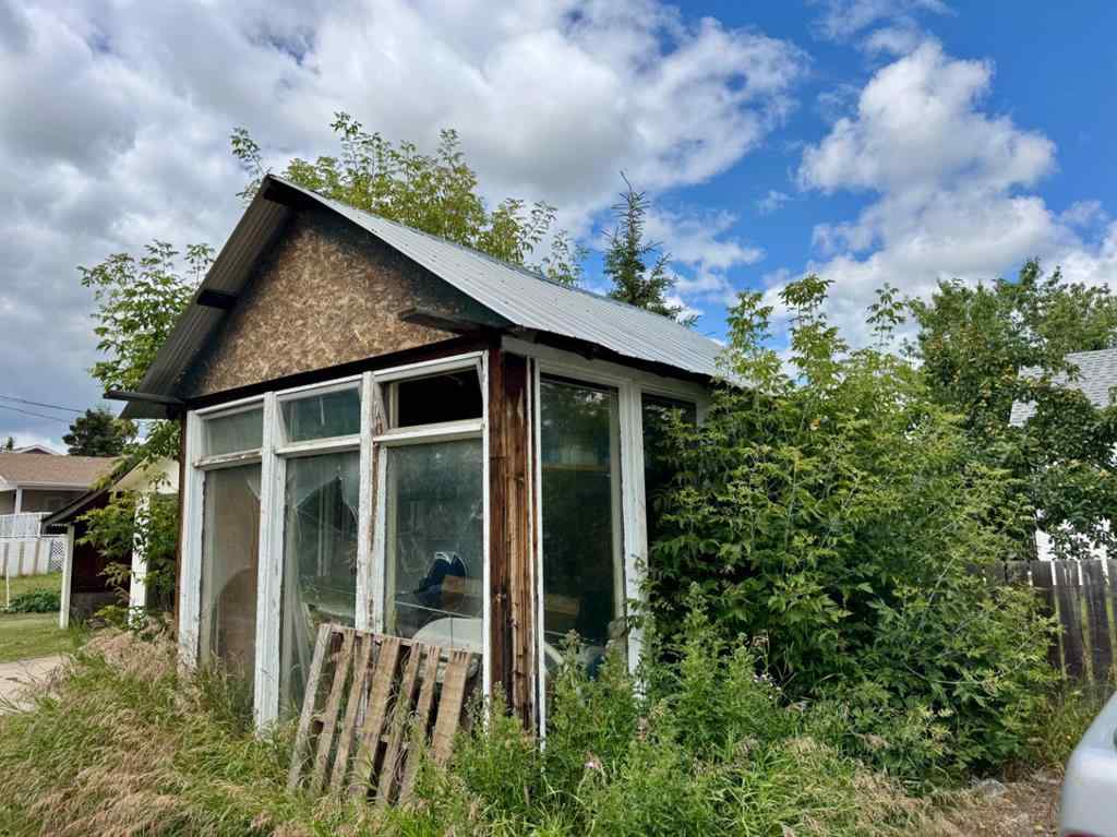 MLS® A2242189 - 11205 103 Avenue  in NONE Fairview, Residential