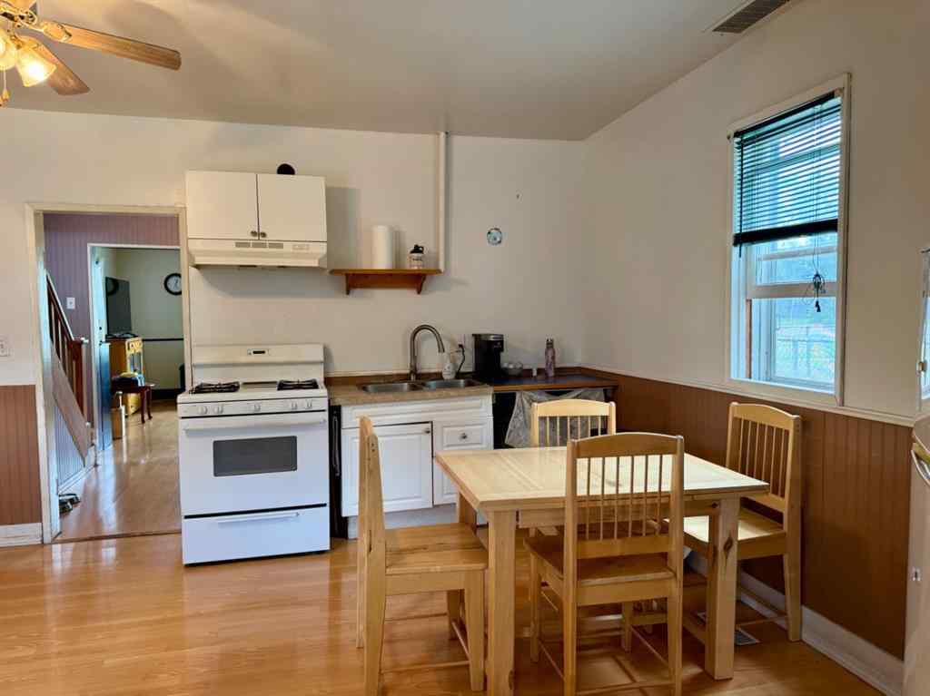 MLS® A2242189 - 11205 103 Avenue  in NONE Fairview, Residential