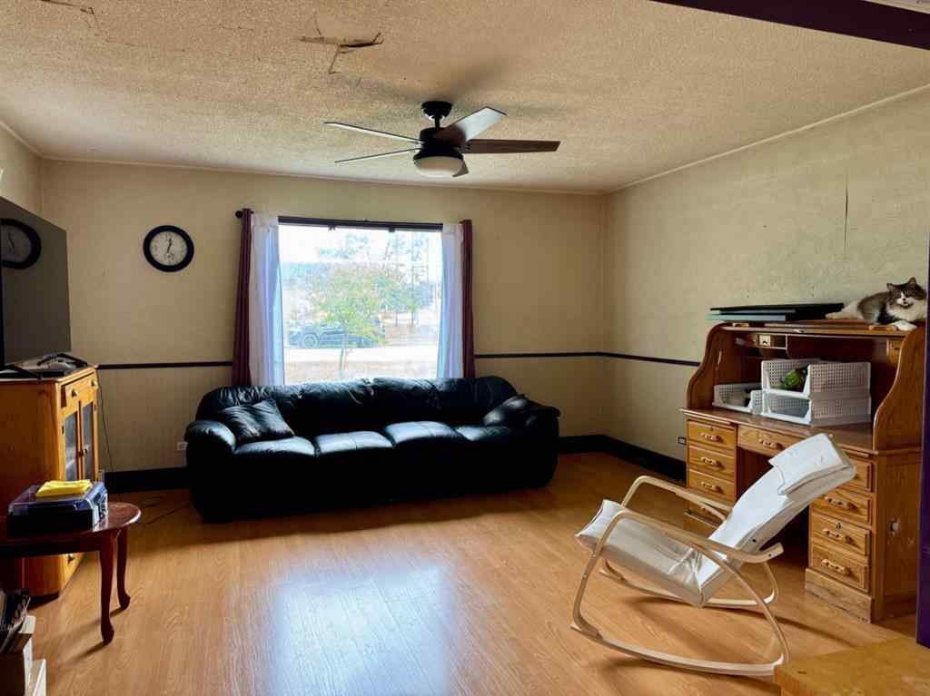 MLS® A2242189 - 11205 103 Avenue  in NONE Fairview, Residential