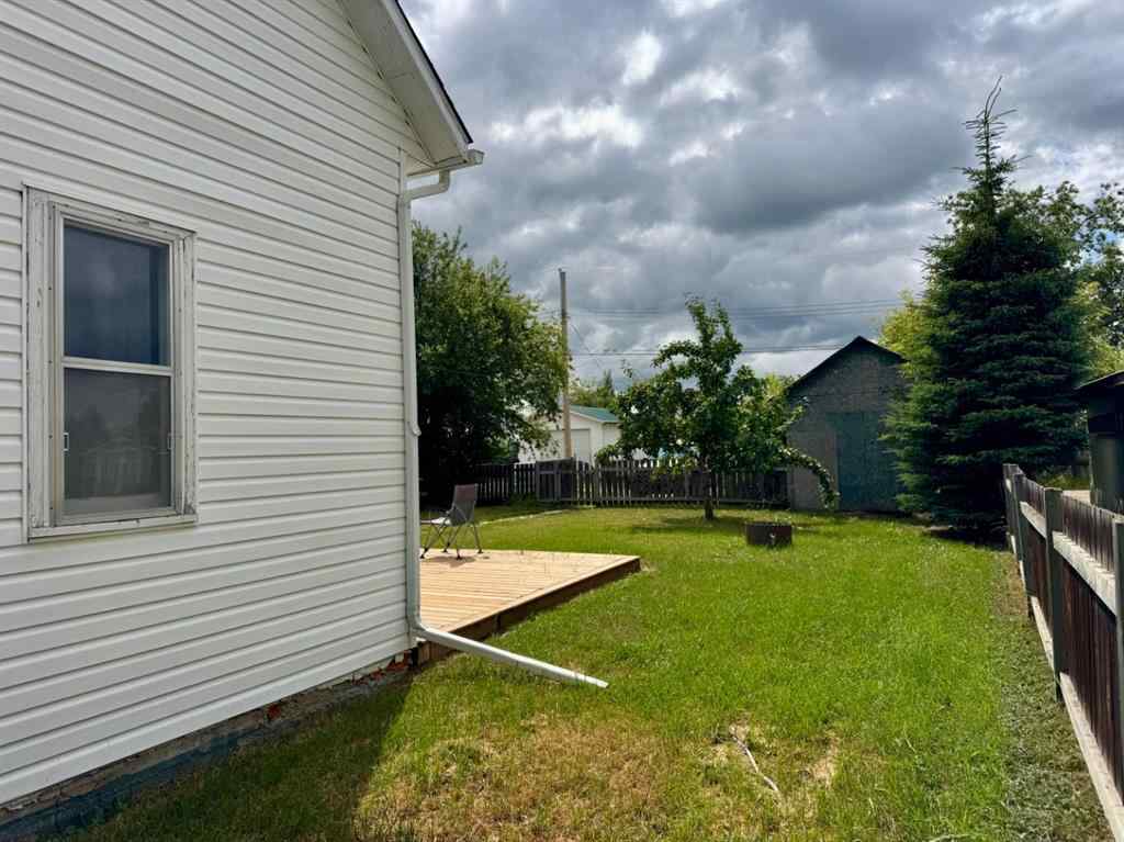 MLS® A2242189 - 11205 103 Avenue  in NONE Fairview, Residential