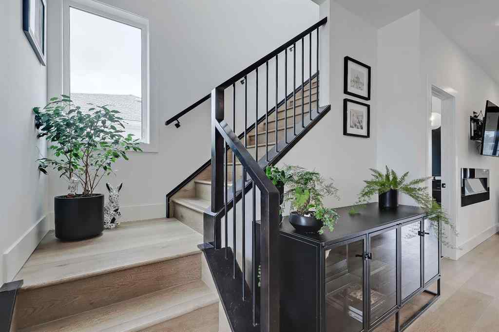 MLS® A2242191 - 1440 26A Street SW in Shaganappi Calgary, Residential
