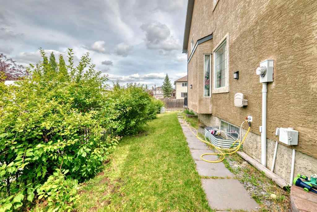 MLS® A2242202 - 197 West Creek Boulevard  in Rainbow Falls Chestermere, Residential