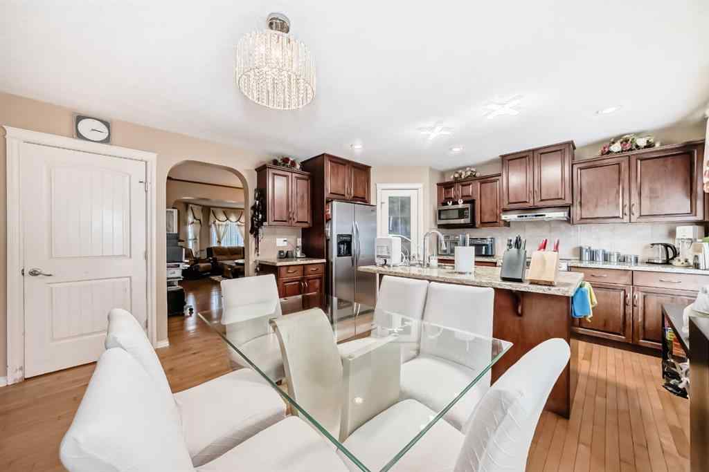 MLS® A2242202 - 197 West Creek Boulevard  in Rainbow Falls Chestermere, Residential