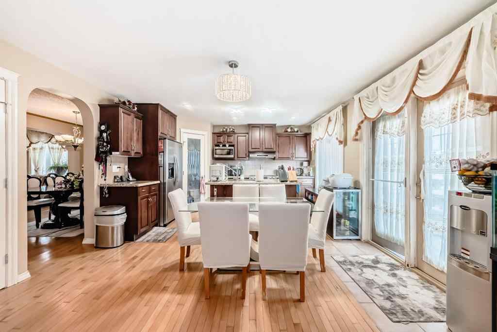 MLS® A2242202 - 197 West Creek Boulevard  in Rainbow Falls Chestermere, Residential