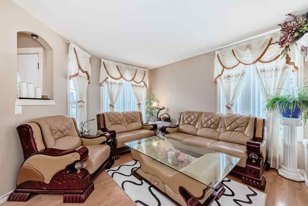 MLS® A2242202 - 197 West Creek Boulevard  in Rainbow Falls Chestermere, Residential