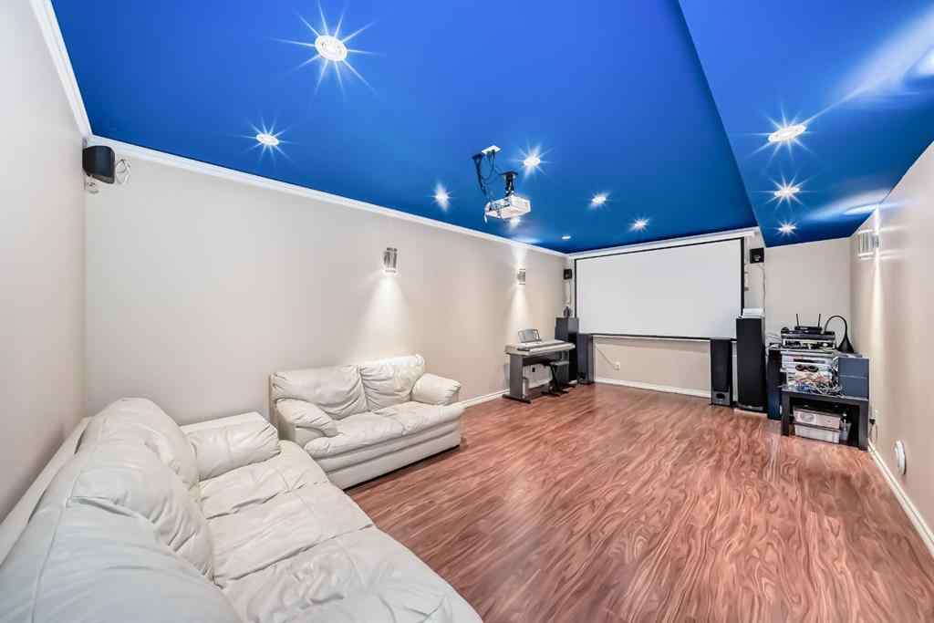MLS® A2242202 - 197 West Creek Boulevard  in Rainbow Falls Chestermere, Residential
