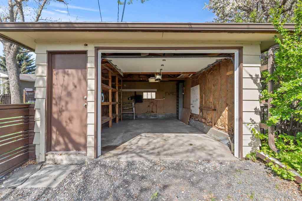 MLS® A2242215 - 7424 Fleetwood Drive SE in Fairview Calgary, Residential