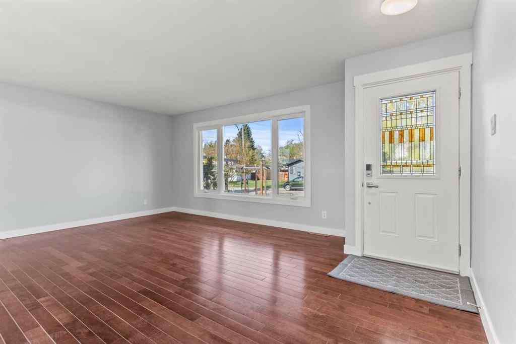 MLS® A2242215 - 7424 Fleetwood Drive SE in Fairview Calgary, Residential