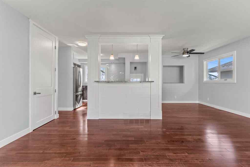 MLS® A2242215 - 7424 Fleetwood Drive SE in Fairview Calgary, Residential