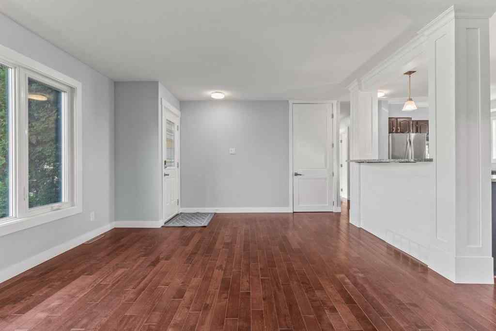 MLS® A2242215 - 7424 Fleetwood Drive SE in Fairview Calgary, Residential