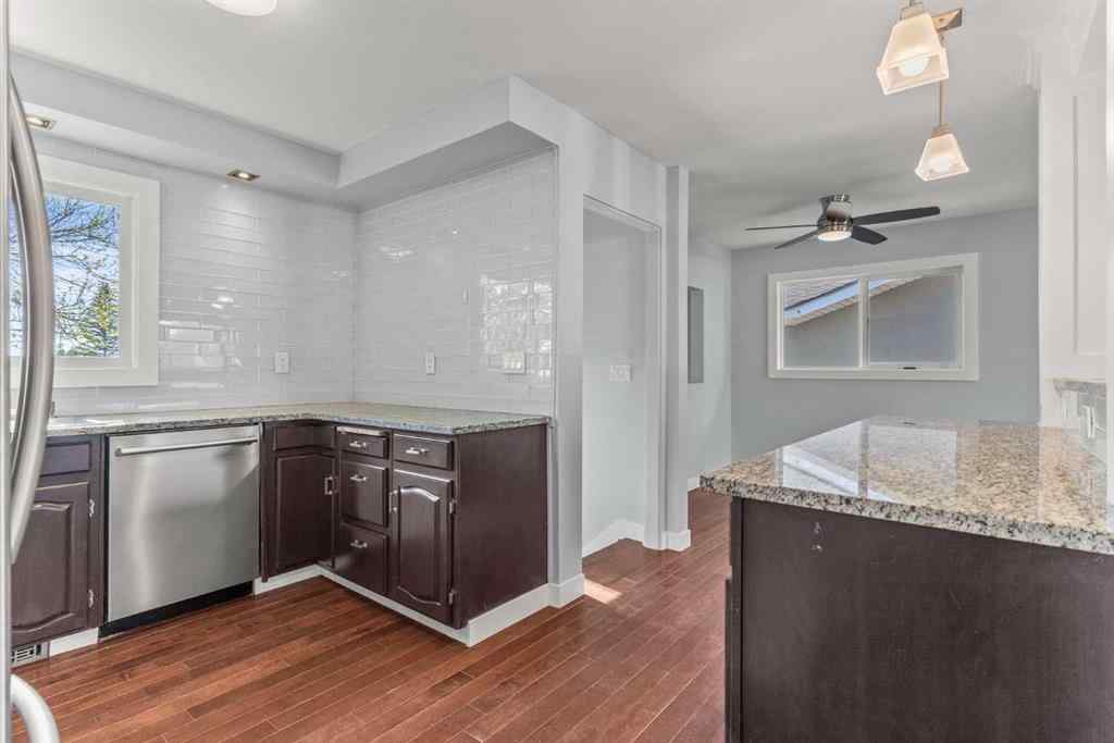 MLS® A2242215 - 7424 Fleetwood Drive SE in Fairview Calgary, Residential