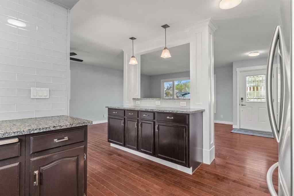 MLS® A2242215 - 7424 Fleetwood Drive SE in Fairview Calgary, Residential