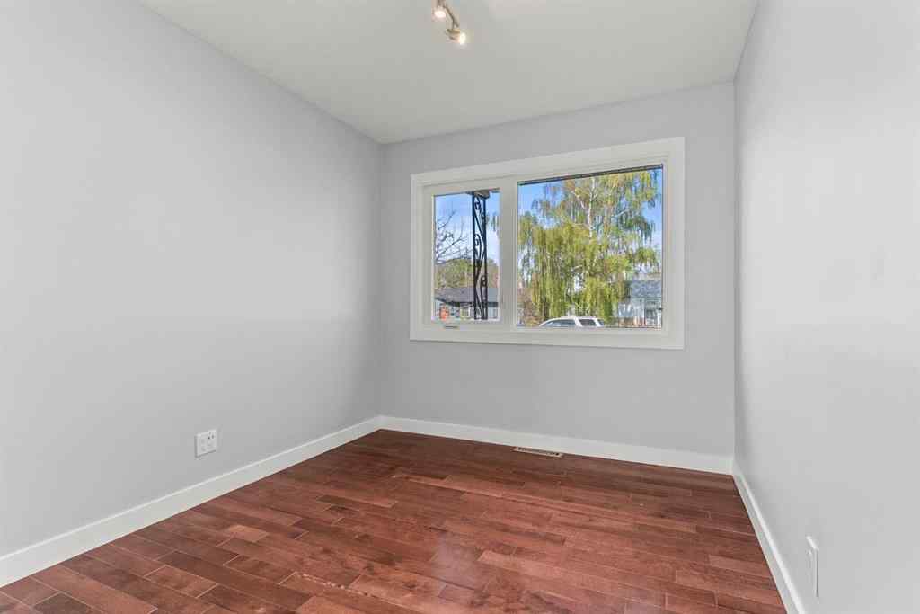 MLS® A2242215 - 7424 Fleetwood Drive SE in Fairview Calgary, Residential