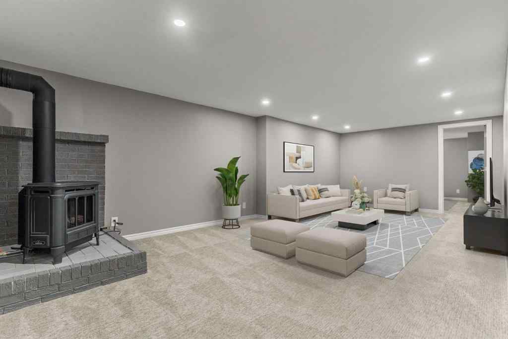 MLS® A2242215 - 7424 Fleetwood Drive SE in Fairview Calgary, Residential