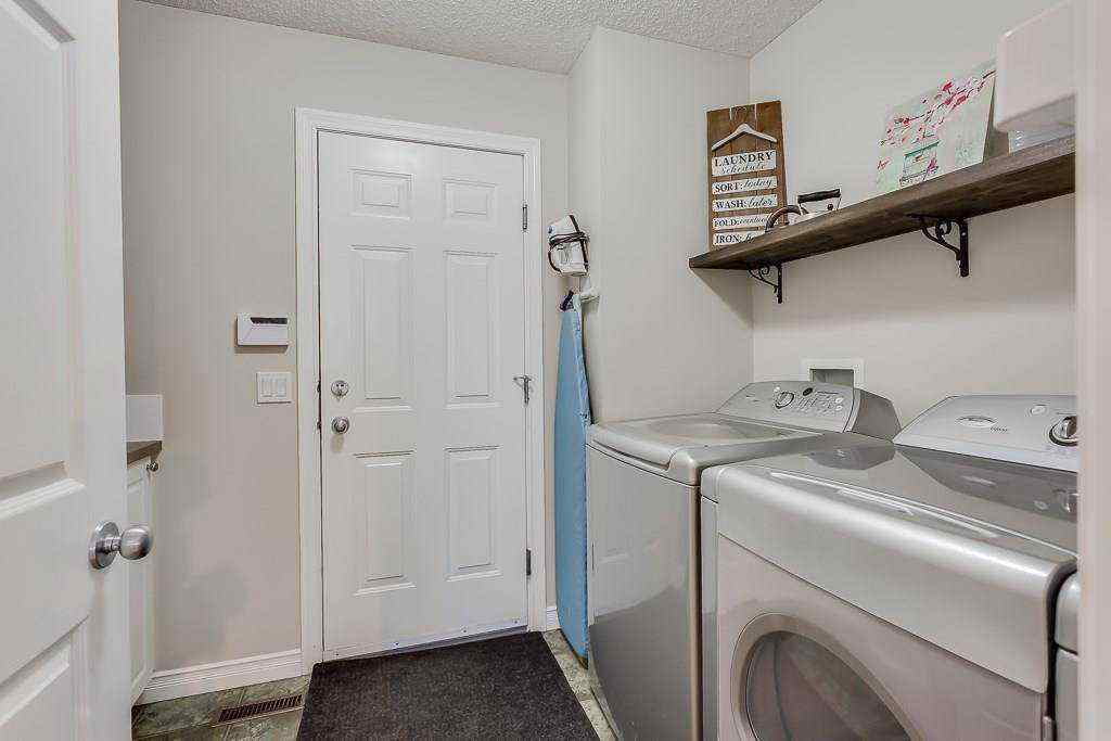MLS® A2242219 - 249 West Lakeview Place  in Lakeview Landing Chestermere, Residential