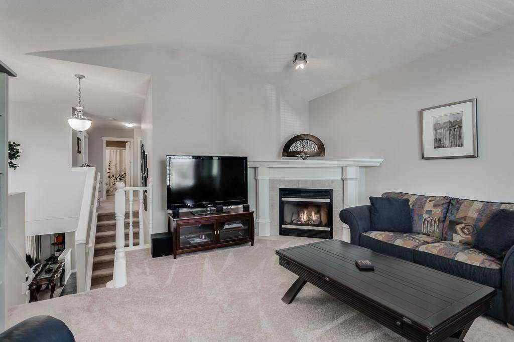 MLS® A2242219 - 249 West Lakeview Place  in Lakeview Landing Chestermere, Residential