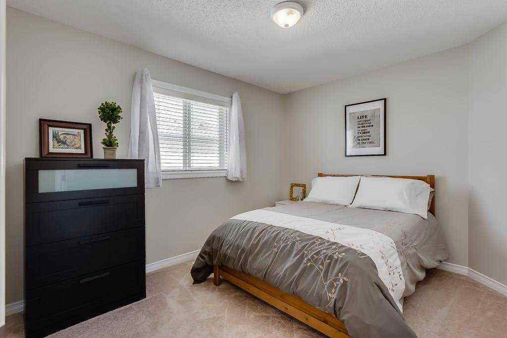 MLS® A2242219 - 249 West Lakeview Place  in Lakeview Landing Chestermere, Residential