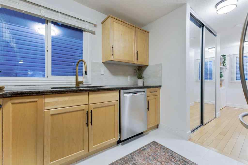 MLS® A2242223 - Unit #224 35 Glamis Green SW in Glamorgan Calgary, Residential