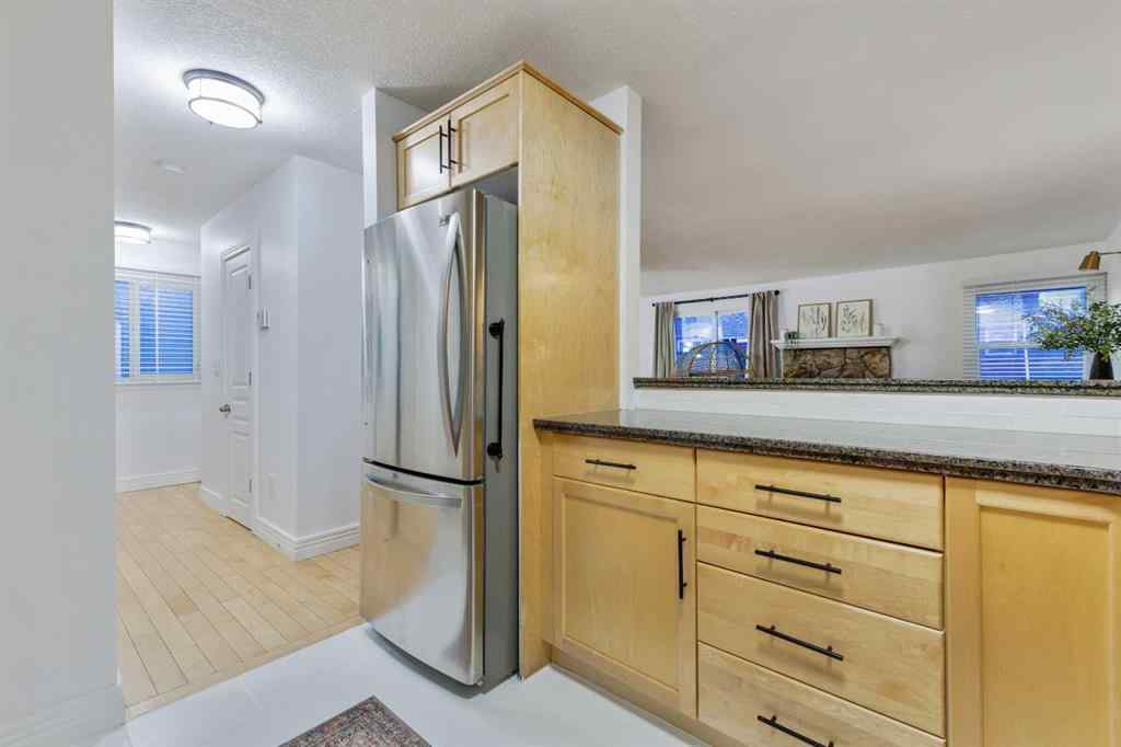 MLS® A2242223 - Unit #224 35 Glamis Green SW in Glamorgan Calgary, Residential