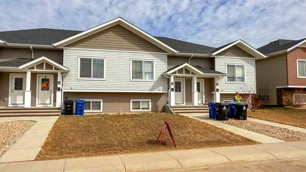 MLS® A2242225 - 1-13 ATHENS Road  in Aurora Blackfalds, Multi-Family