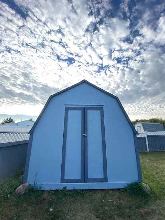 MLS® A2242228 - 10404 98 Street  in NONE Fairview, Residential