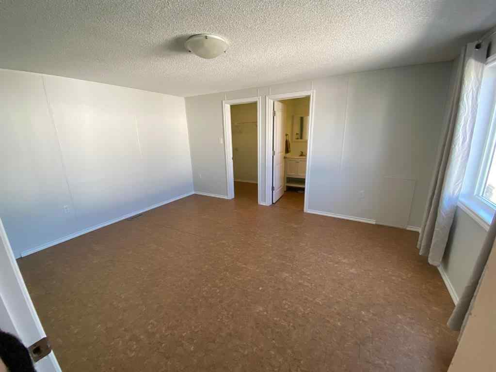 MLS® A2242228 - 10404 98 Street  in NONE Fairview, Residential