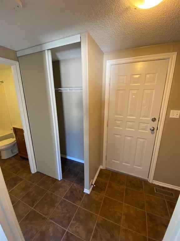 MLS® A2242228 - 10404 98 Street  in NONE Fairview, Residential