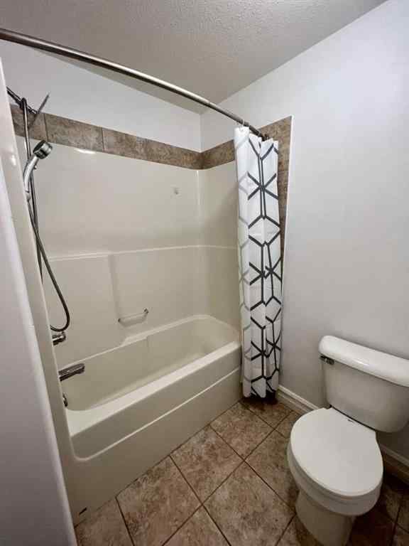 MLS® A2242231 - Unit #5 762 Heritage Boulevard W in Heritage Heights Lethbridge, Rental