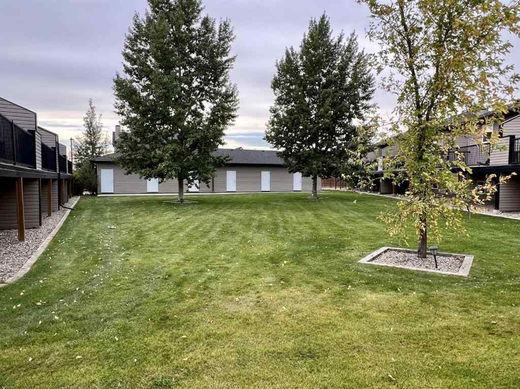 MLS® A2242231 - Unit #5 762 Heritage Boulevard W in Heritage Heights Lethbridge, Rental