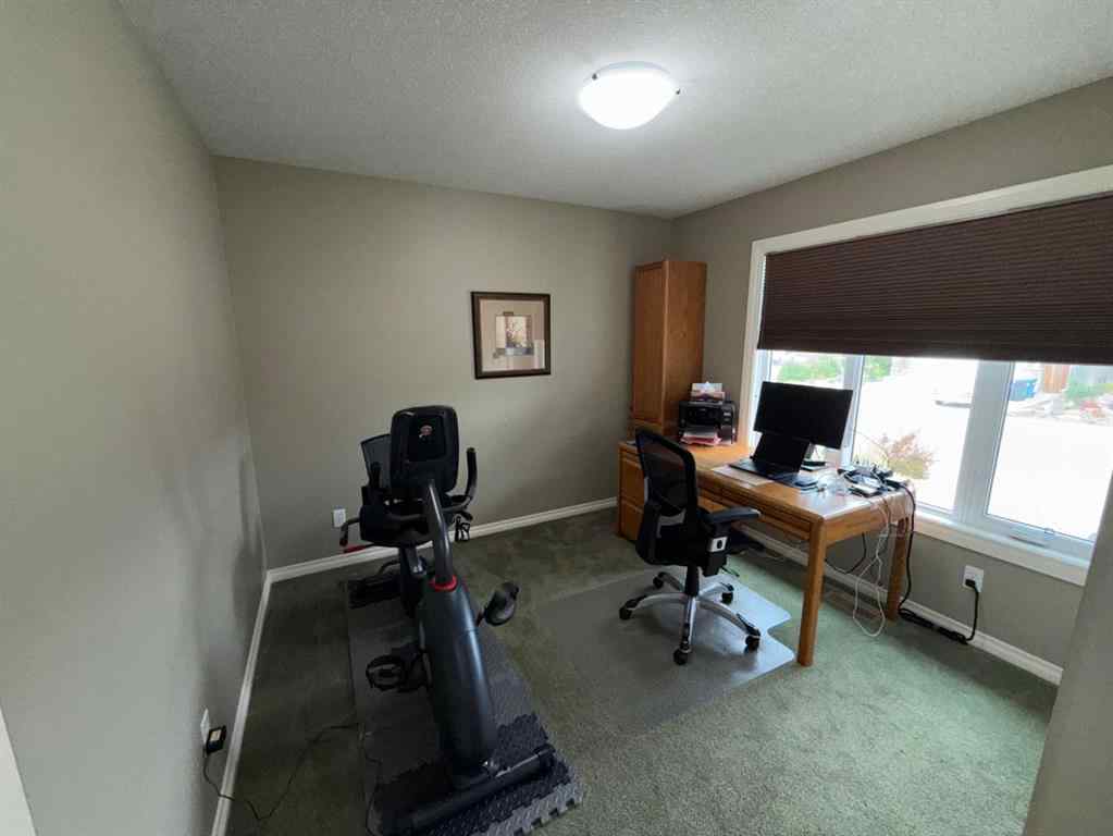 MLS® A2242232 - 565 Edinburgh Road W in West Highlands Lethbridge, Residential