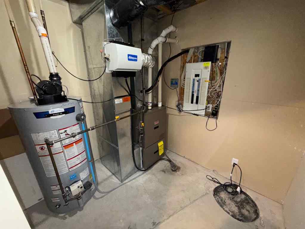 MLS® A2242232 - 565 Edinburgh Road W in West Highlands Lethbridge, Residential