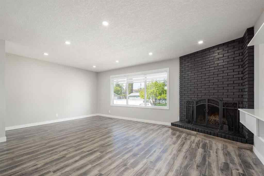 MLS® A2242239 - 11036 7 Street SW in Southwood Calgary, Residential