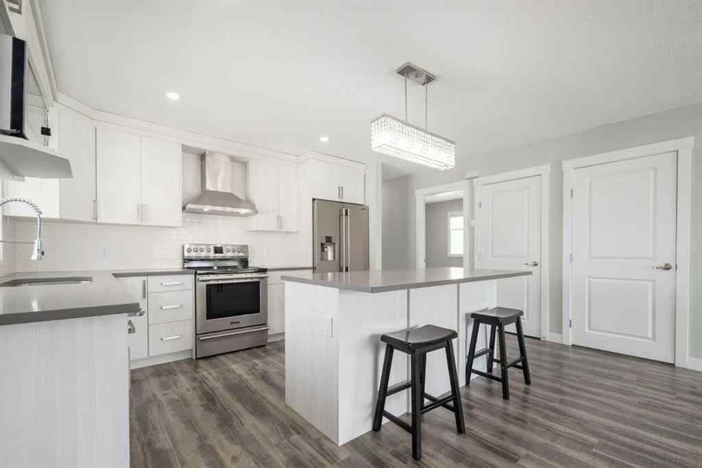 MLS® A2242239 - 11036 7 Street SW in Southwood Calgary, Residential