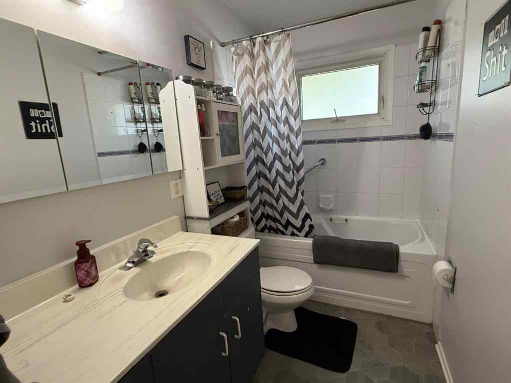 MLS® A2242255 - 4817 42 Street  in Athabasca Town Athabasca, Residential