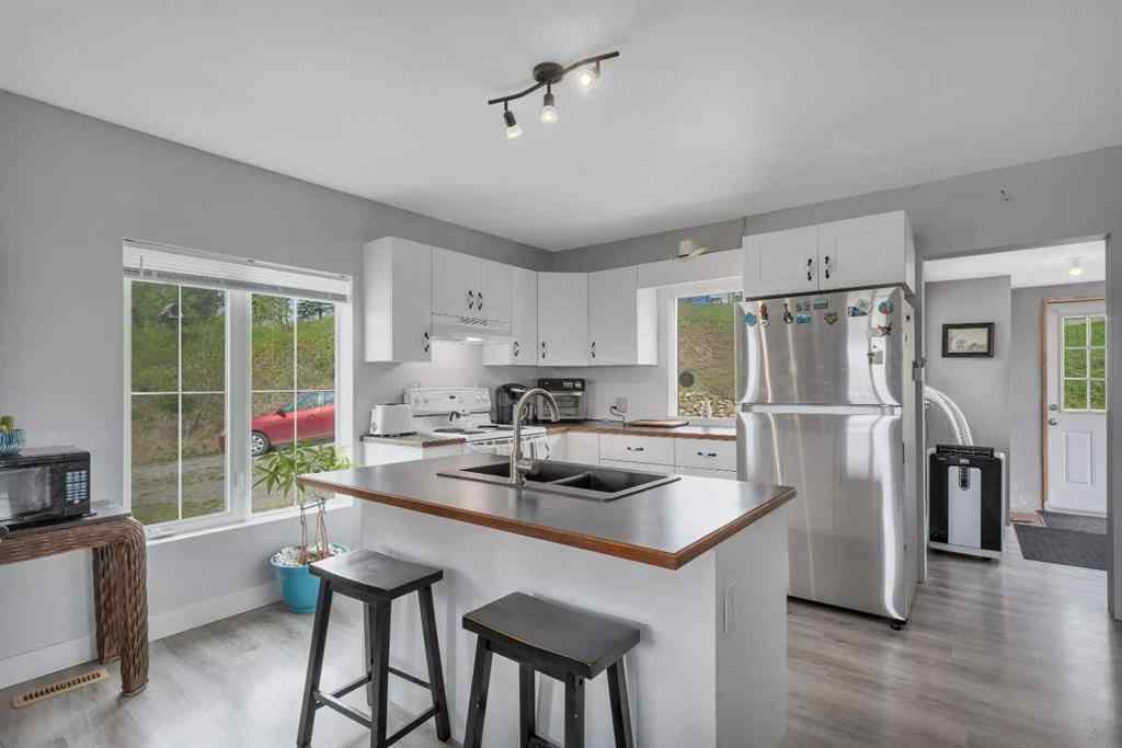 MLS® A2242296 - Unit #10 6138 Highway 584   in NONE Rural Mountain View County, Residential