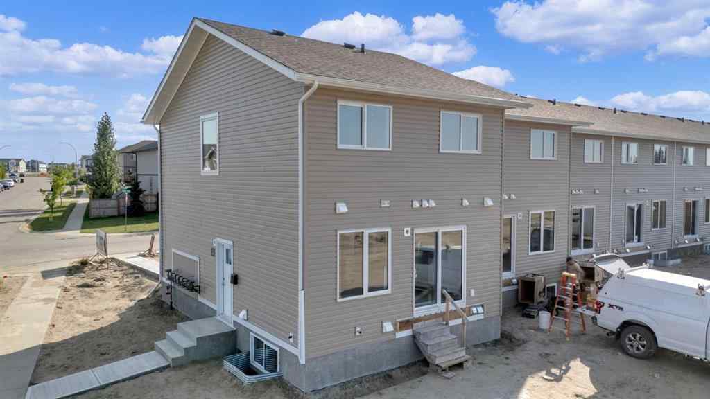 MLS® A2242298 - 2 Anna Close  in Aspen Lakes West Blackfalds, Residential