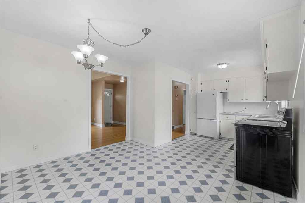 MLS® A2242305 - 8527 Athabasca Street SE in Acadia Calgary, Residential